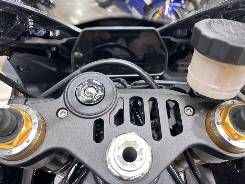 New 2026 Yamaha YZF-R1M Image 20