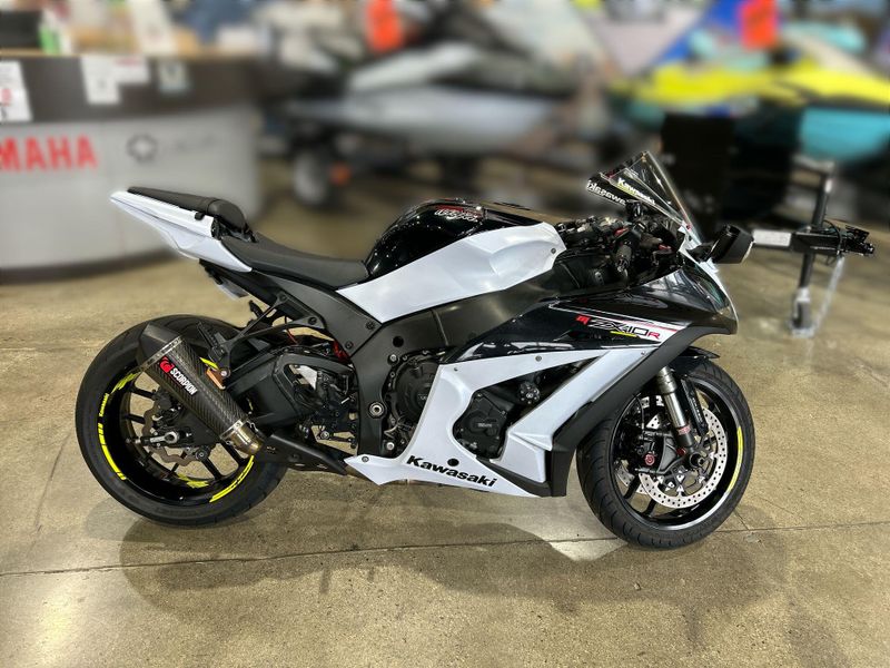 2013 Kawasaki NINJA ZX10R Image 10