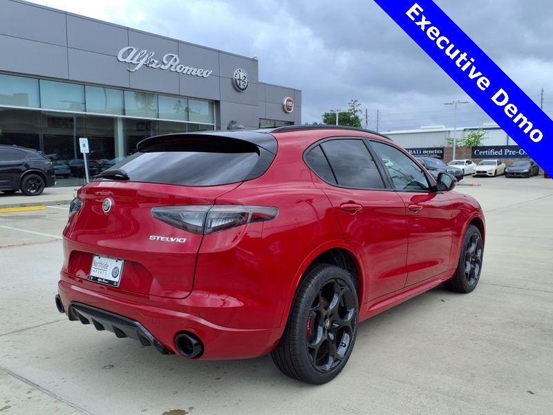 New 2025 Alfa Romeo Stelvio Tributo Italiano AwdImage 7