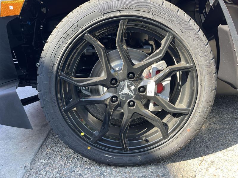 New 2025 Polaris SLINGSHOT S AUTODRIVE Image 12