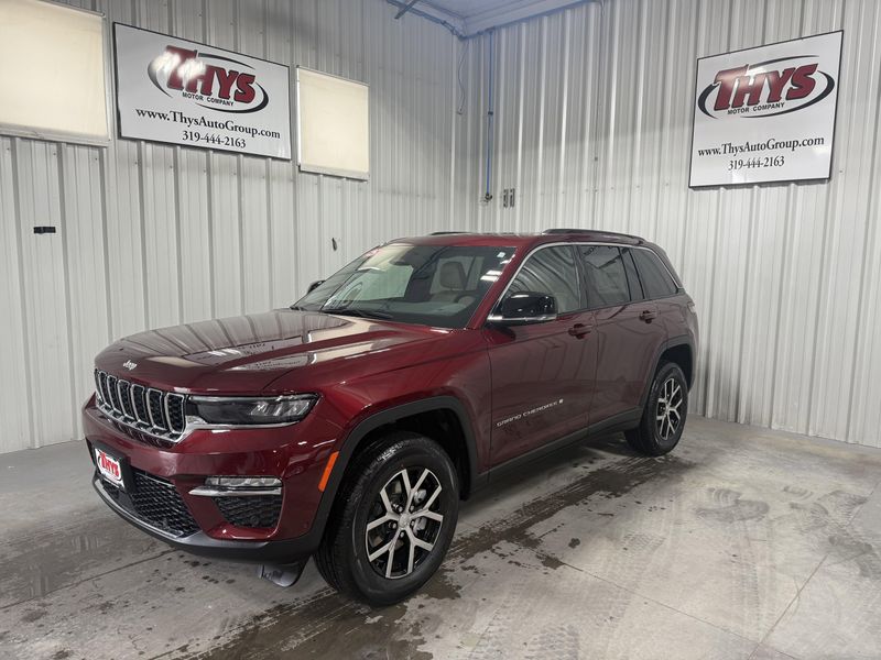 New 2025 Jeep Grand Cherokee Limited 4x4Image 19