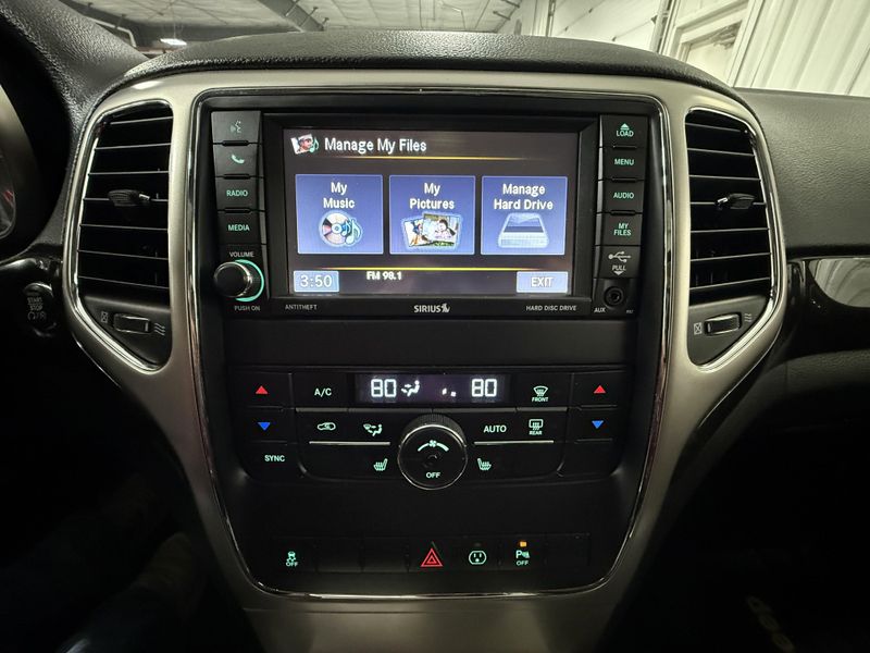 Used 2013 Jeep Grand Cherokee LaredoImage 34