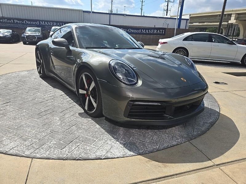 2020 Porsche 911 4S photo 2