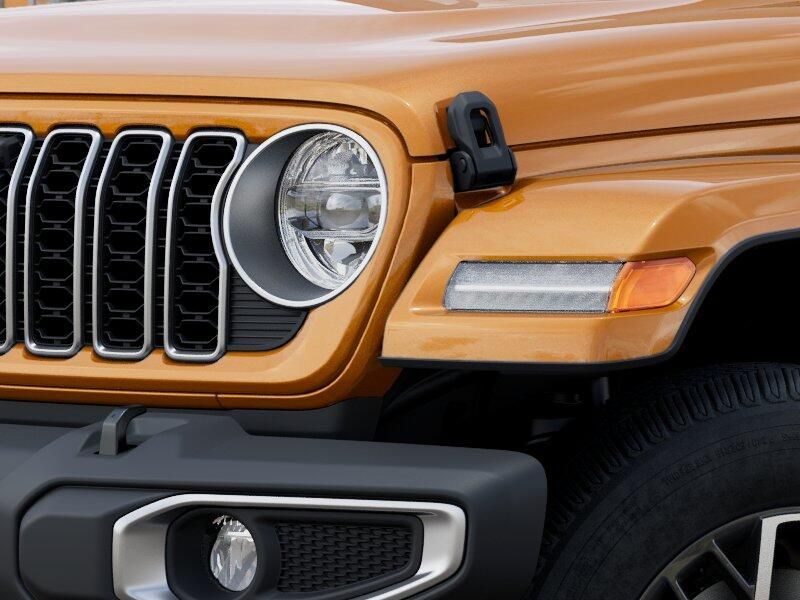New 2026 Jeep Wrangler 4-door SaharaImage 36
