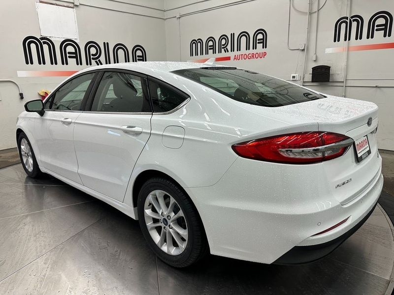 2019 Ford Fusion SEImage 13