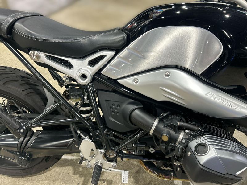 Used 2021 BMW R nineT Image 25