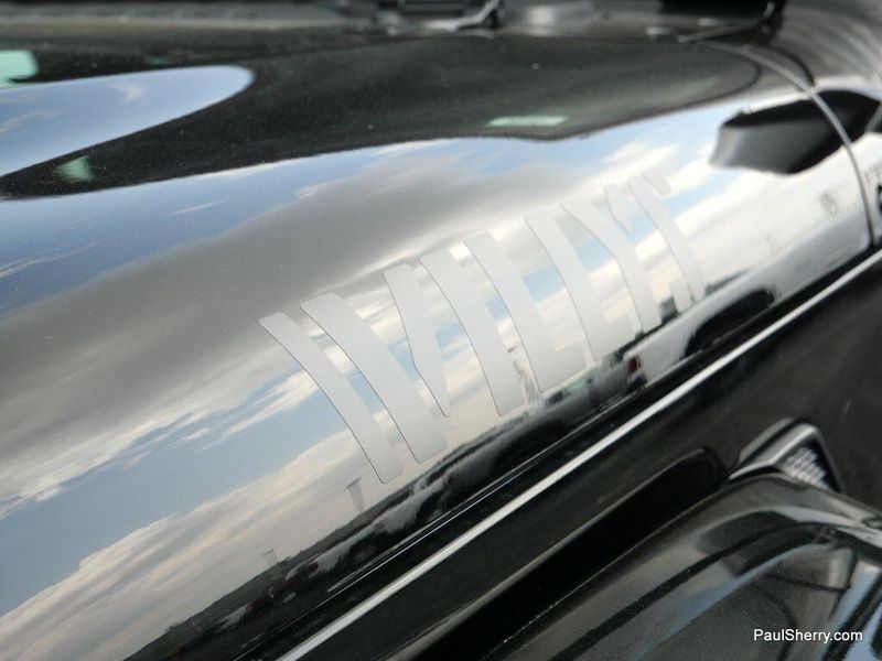 New 2025 Jeep Gladiator Willys 4x4