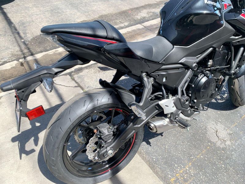 New 2025 Kawasaki Z650 Image 18