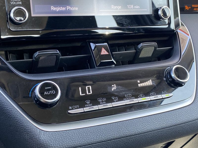 Used 2020 Toyota Corolla LEImage 20