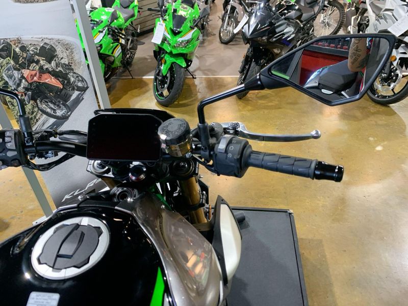 New 2025 Kawasaki Z900 SE ABS Image 20