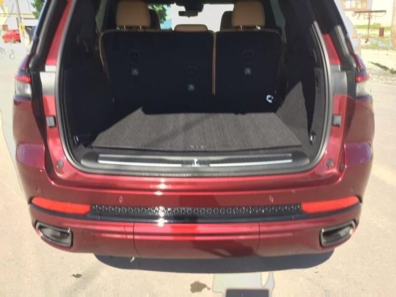 2025 Jeep Grand Cherokee Summit Reserve 4x4Image 20