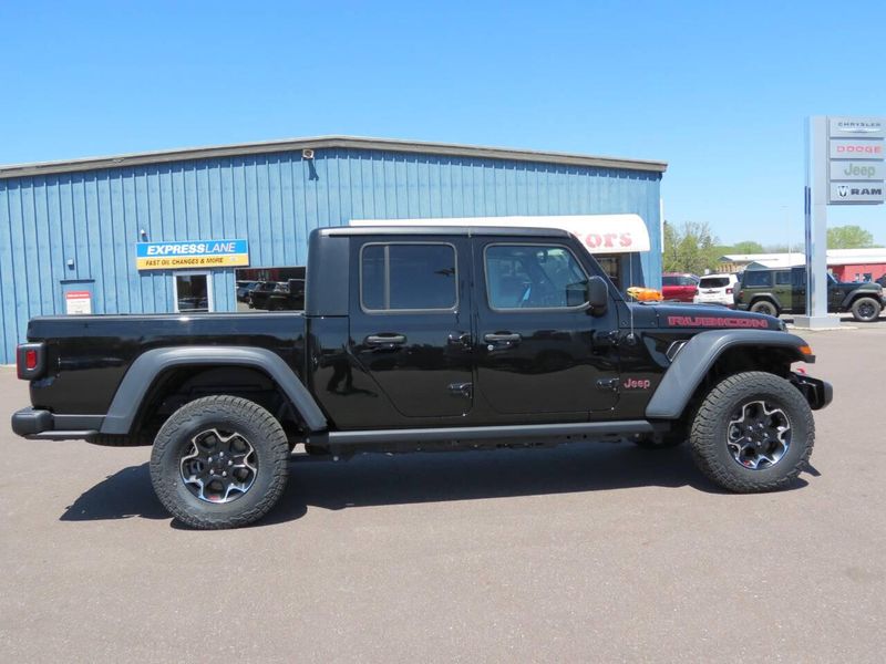 2023 Jeep Gladiator Rubicon 4x4 4dr Crew Cab 5.0 ft. SBImage 1