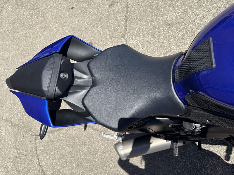 Used 2019 Yamaha YZF-R6 Image 17