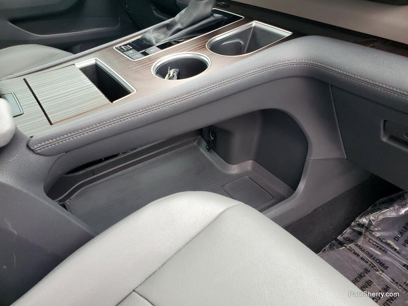 Used 2024 Toyota Sienna XLE