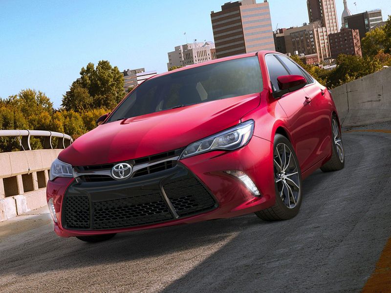 New 2016 Toyota Camry XSEImage 1