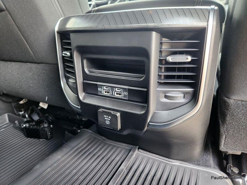 New 2025 RAM 3500 Big Horn Crew Cab 4x4 8