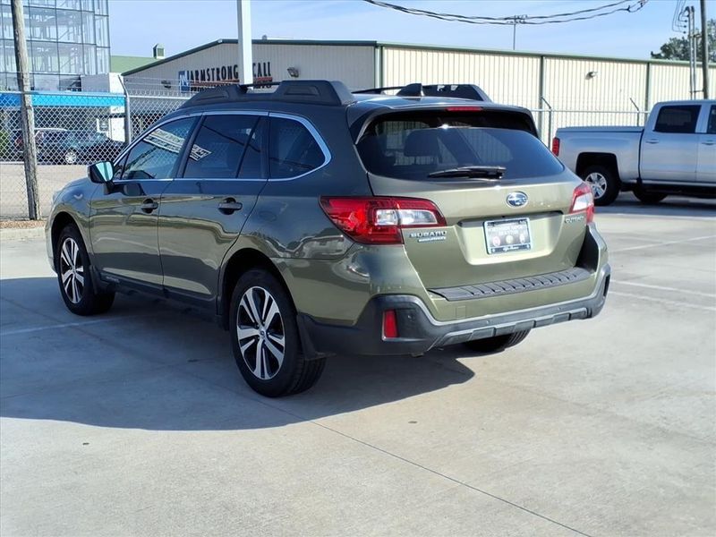 Used 2018 Subaru Outback 2.5iImage 9