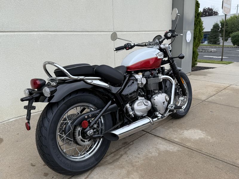 2025 Triumph BONNEVILLE SPEEDMASTERImage 3
