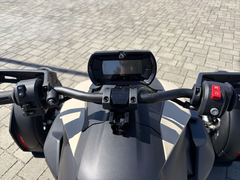 New 2025 Can-Am RYKER RALLY (900 ACE) Image 23