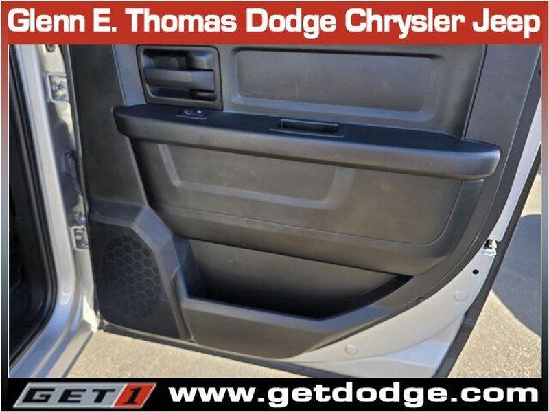 2018 Ram 3500 Tradesman photo 27