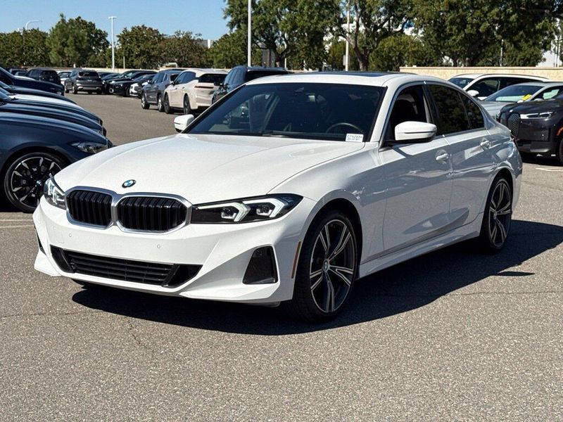 Used 2024 BMW 3 Series 330iImage 2