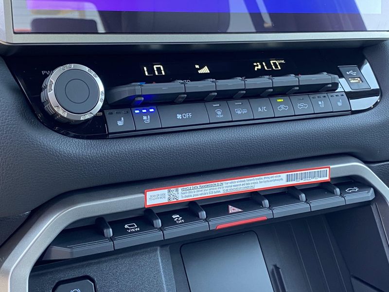 2025 Toyota Tundra LimitedImage 17