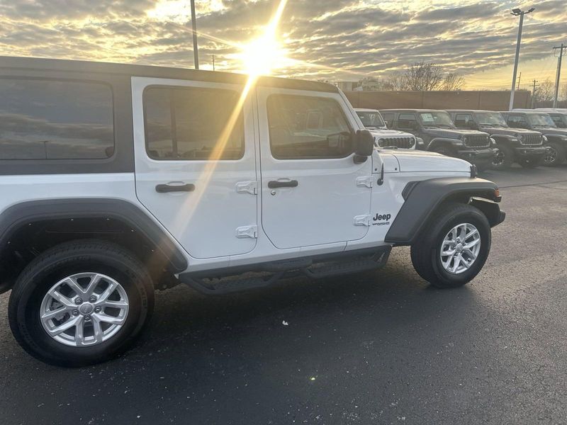 2022 Jeep Wrangler Unlimited Sport SImage 6