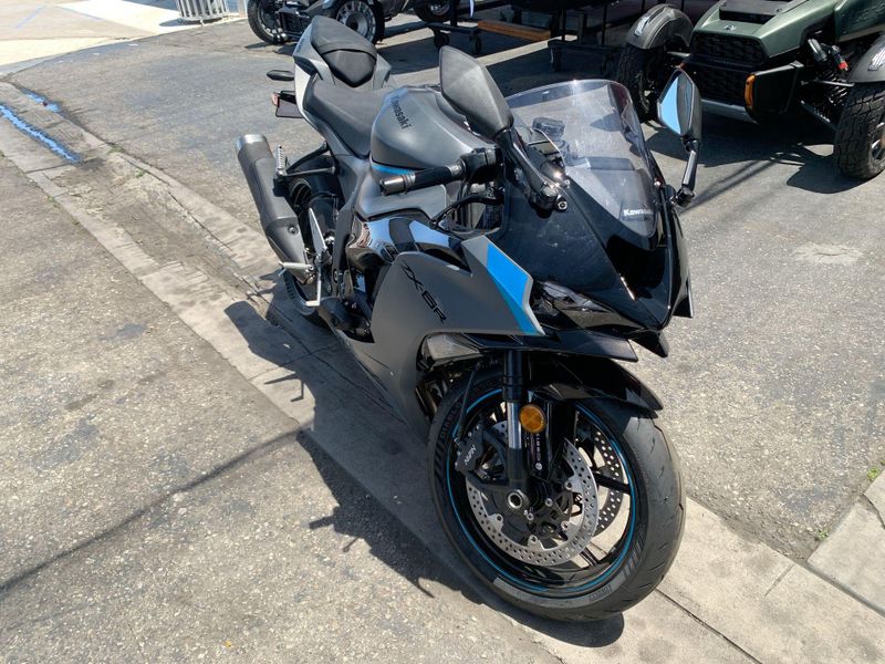 2025 Kawasaki NINJA ZX-6R ABS Image 21