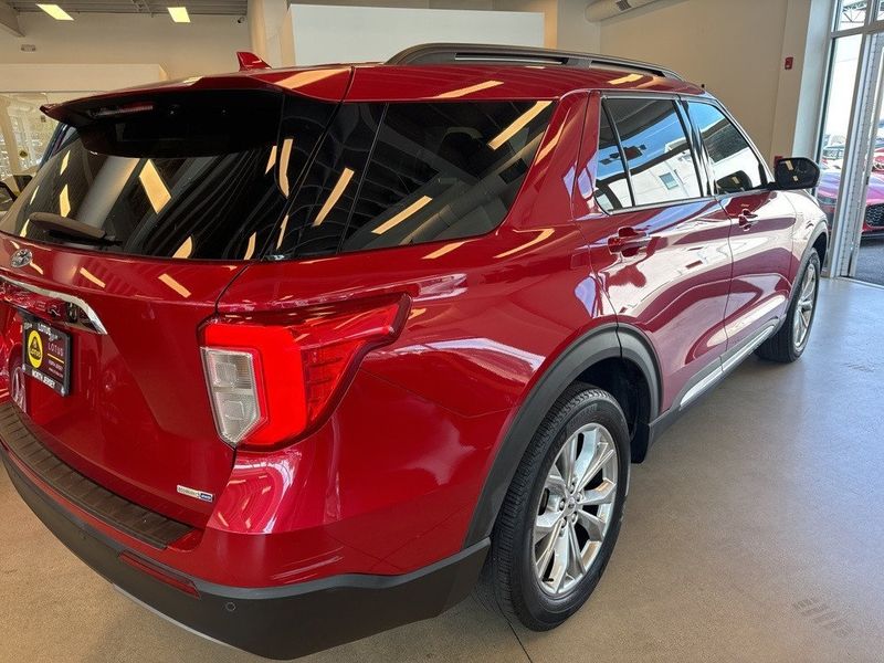 2020 Ford Explorer XLTImage 21