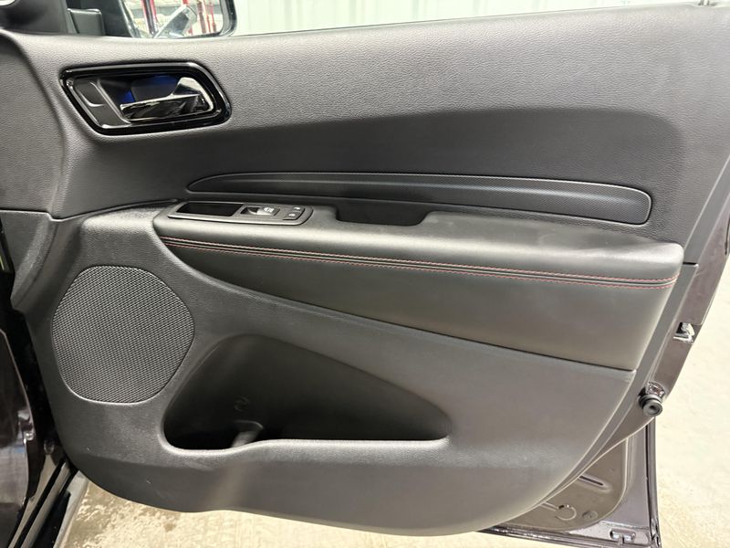 Used 2025 Dodge Durango R/TImage 11