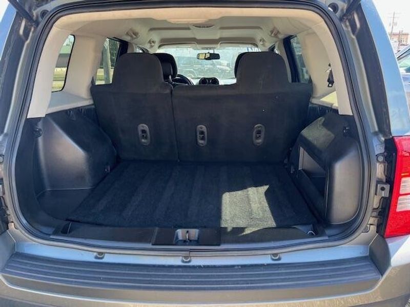 Used 2014 Jeep Patriot LatitudeImage 10