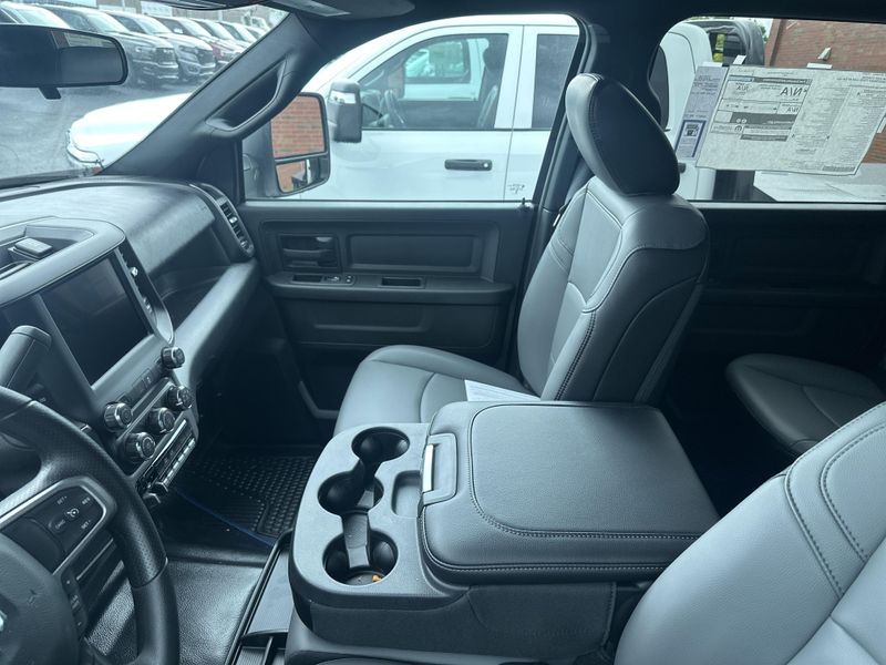 2024 RAM 4500 Tradesman Chassis Crew Cab 4x4 84