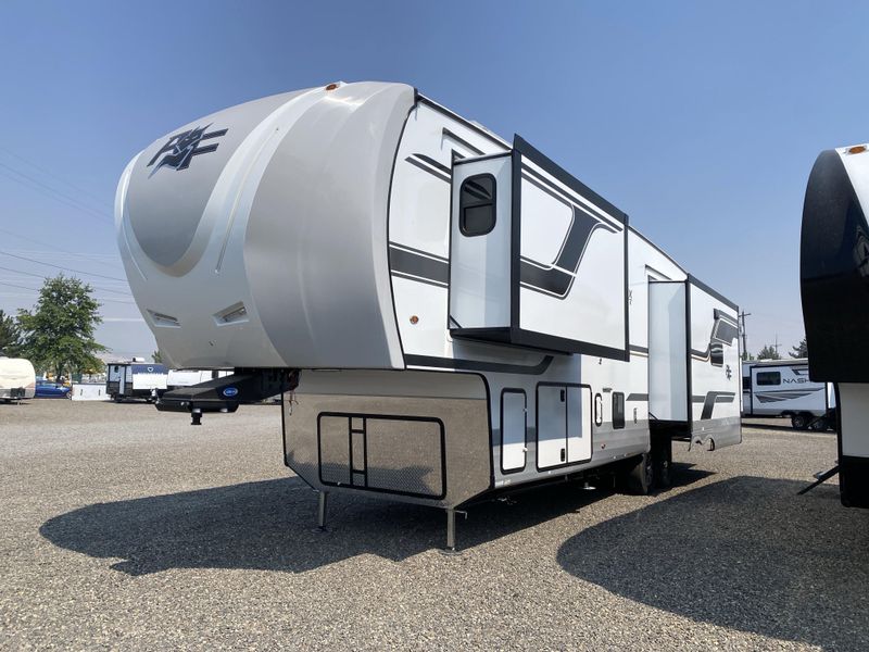 New 2027 NORTHWOOD MFG Arctic Fox NXT 365VSImage 5