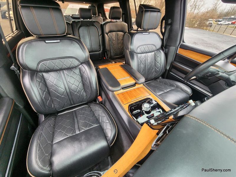 2022 Jeep Grand Wagoneer Series III