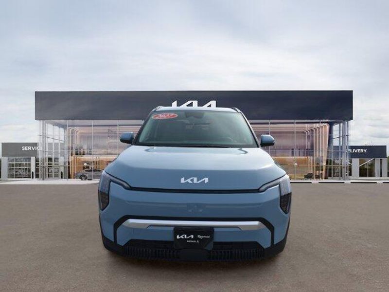 New 2027 Kia EV3 WindImage 9