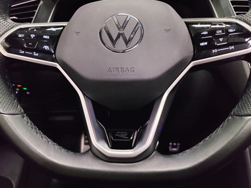 Used 2023 Volkswagen Tiguan SE R-Line Black AWD w/SunroofImage 29