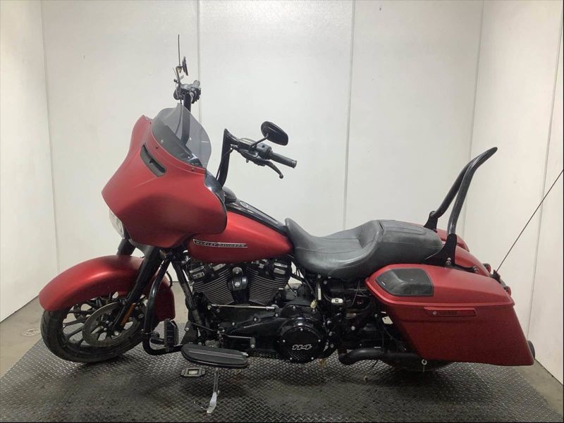 2019 Harley-Davidson Street Glide in a WICKED RED DNM exterior color. BMW Motorcycles of Temecula – Southern California (951) 506-6903 bmwmotorcyclesoftemecula.com 