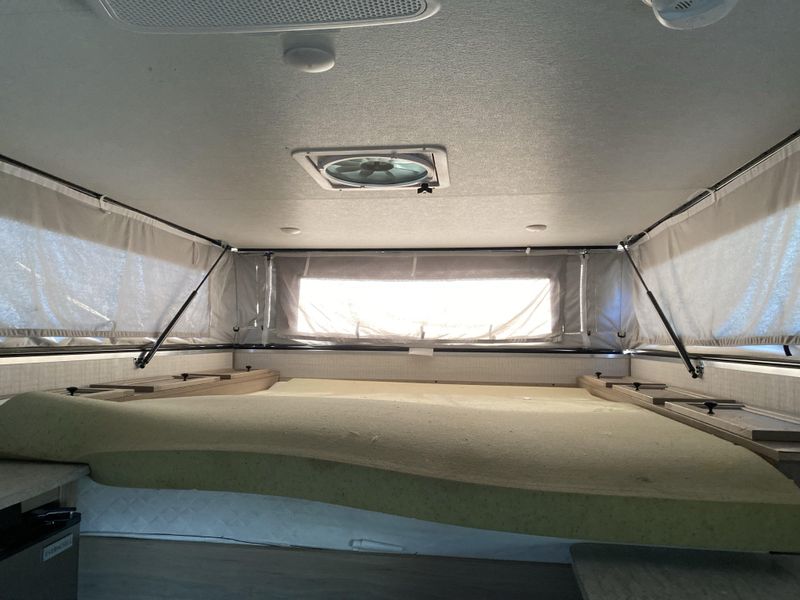 Used 2026 FOREST RIVER PALOMINO SS-550 Image 9