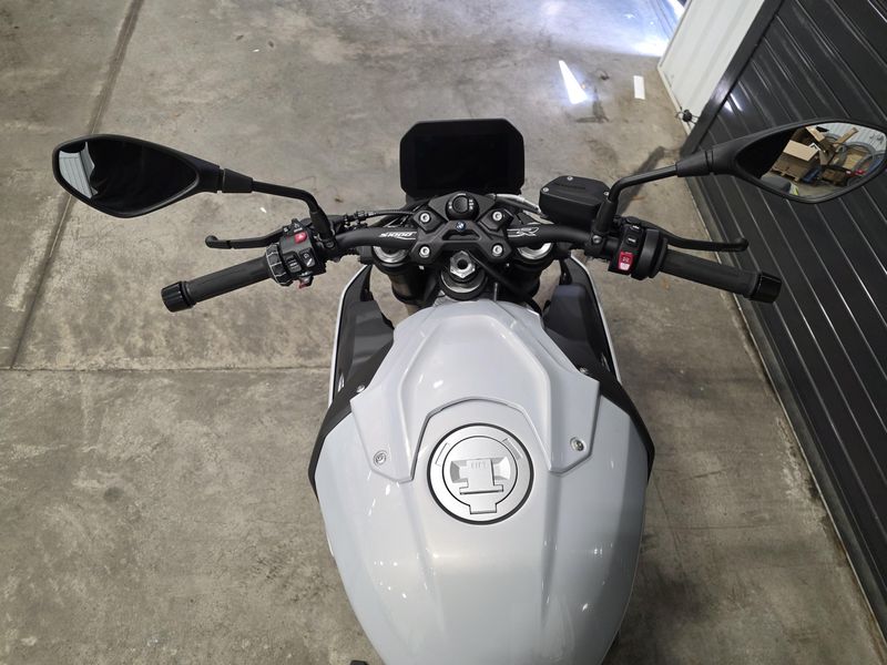 2022 S 1000 R