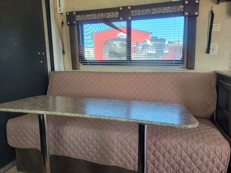 Used 2015 FOREST RIVER STEALTH 1913 Image 10