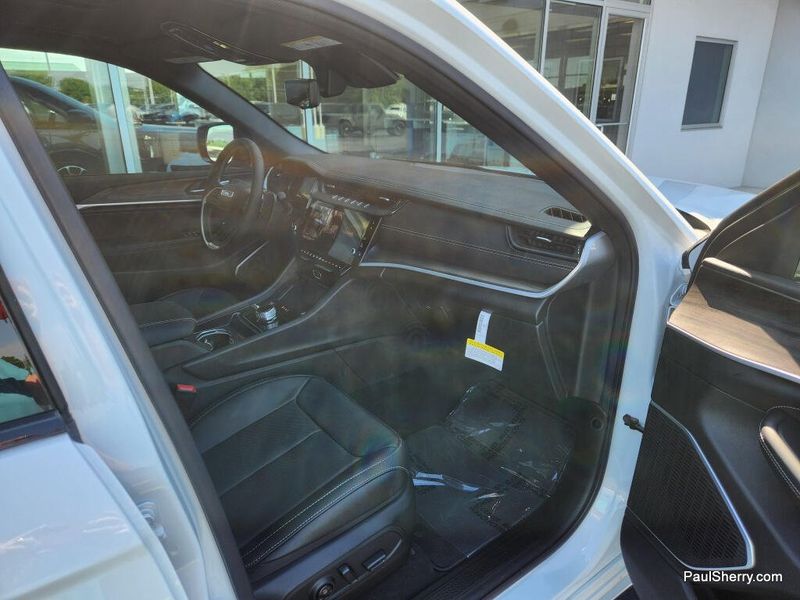 New 2026 Jeep Grand Cherokee L Limited Reserve 4x4