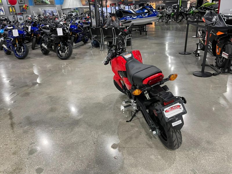 New 2025 Honda Grom Image 6