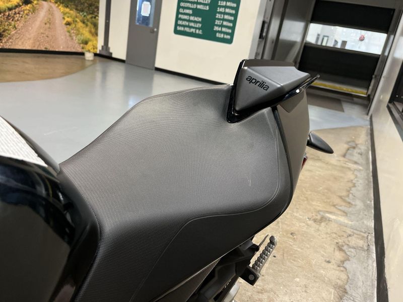Used 2022 Aprilia Tuono V4 Factory 1100 Image 11