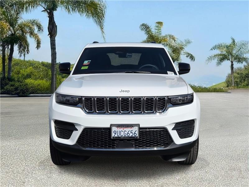 Used 2025 Jeep Grand Cherokee Laredo X 4x2