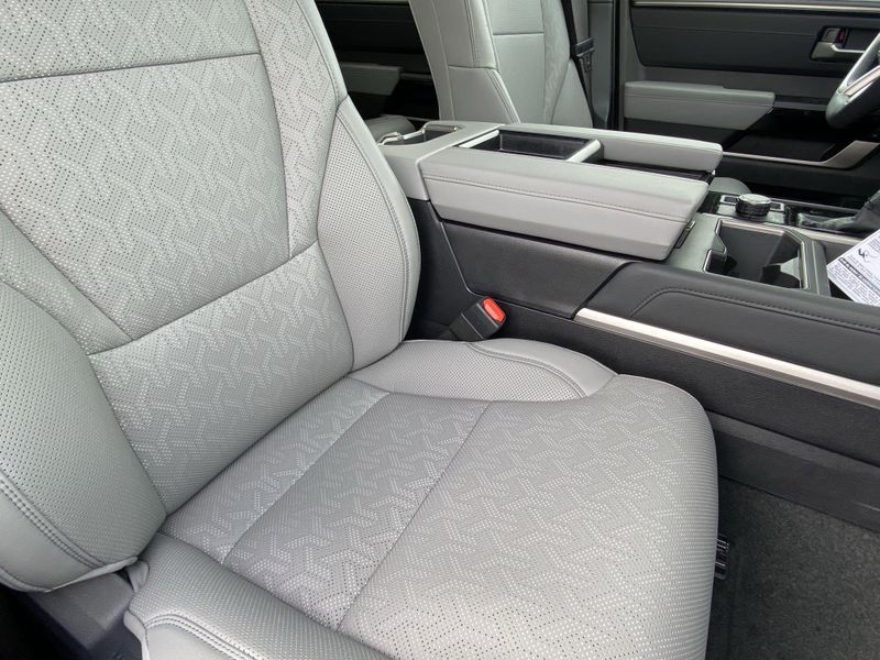 2025 Toyota Tundra LimitedImage 11