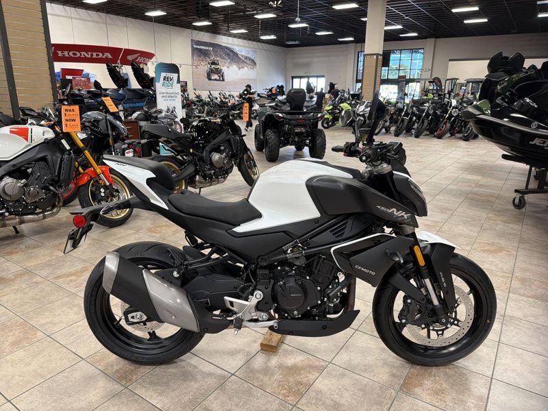 New 2026 CFMOTO 450NK Image 18