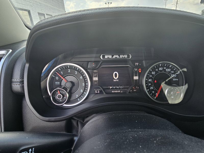 2022 RAM 1500 LaramieImage 15