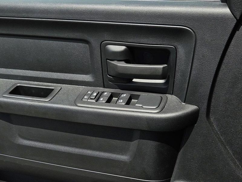 2025 RAM 2500 Tradesman Crew Cab 4x4 6