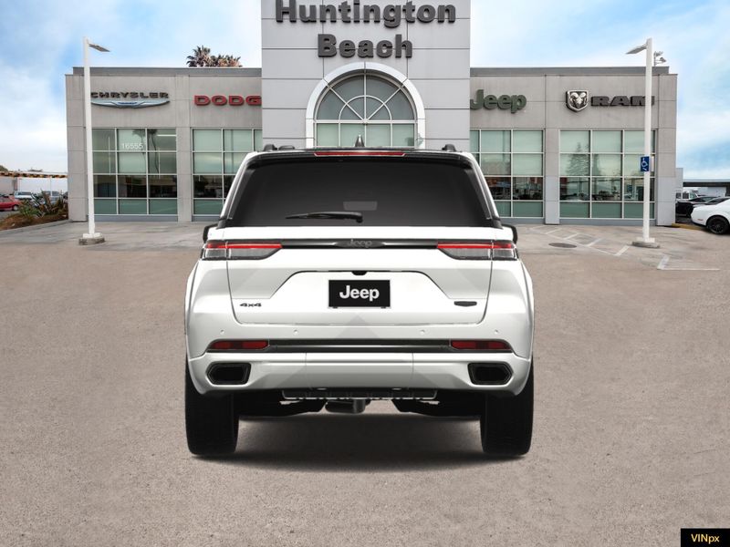 2025 Jeep Grand Cherokee Summit Reserve 4x4Image 6