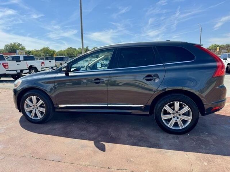 Used 2016 Volvo XC60 T6 Drive-EImage 9